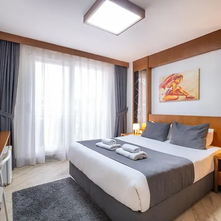 Hotel Dreams