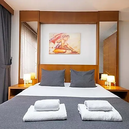 Hotel Dreams 3*