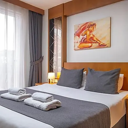 Hotel Dreams