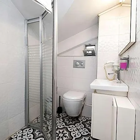 Dreams Hotel 3*